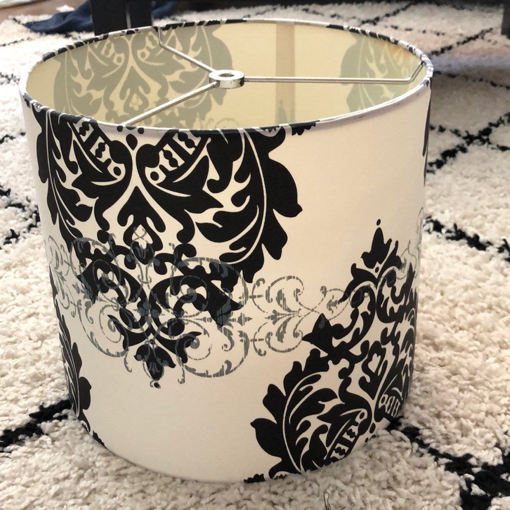Damask print lampshade.